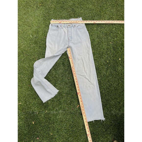 Vintage Levis 501 washed light blue frayed 25 x 27 - Picture 9 of 16
